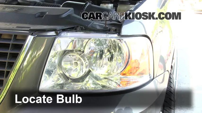 2004 Ford Expedition XLT 5.4L V8 Lights Headlight (replace bulb)